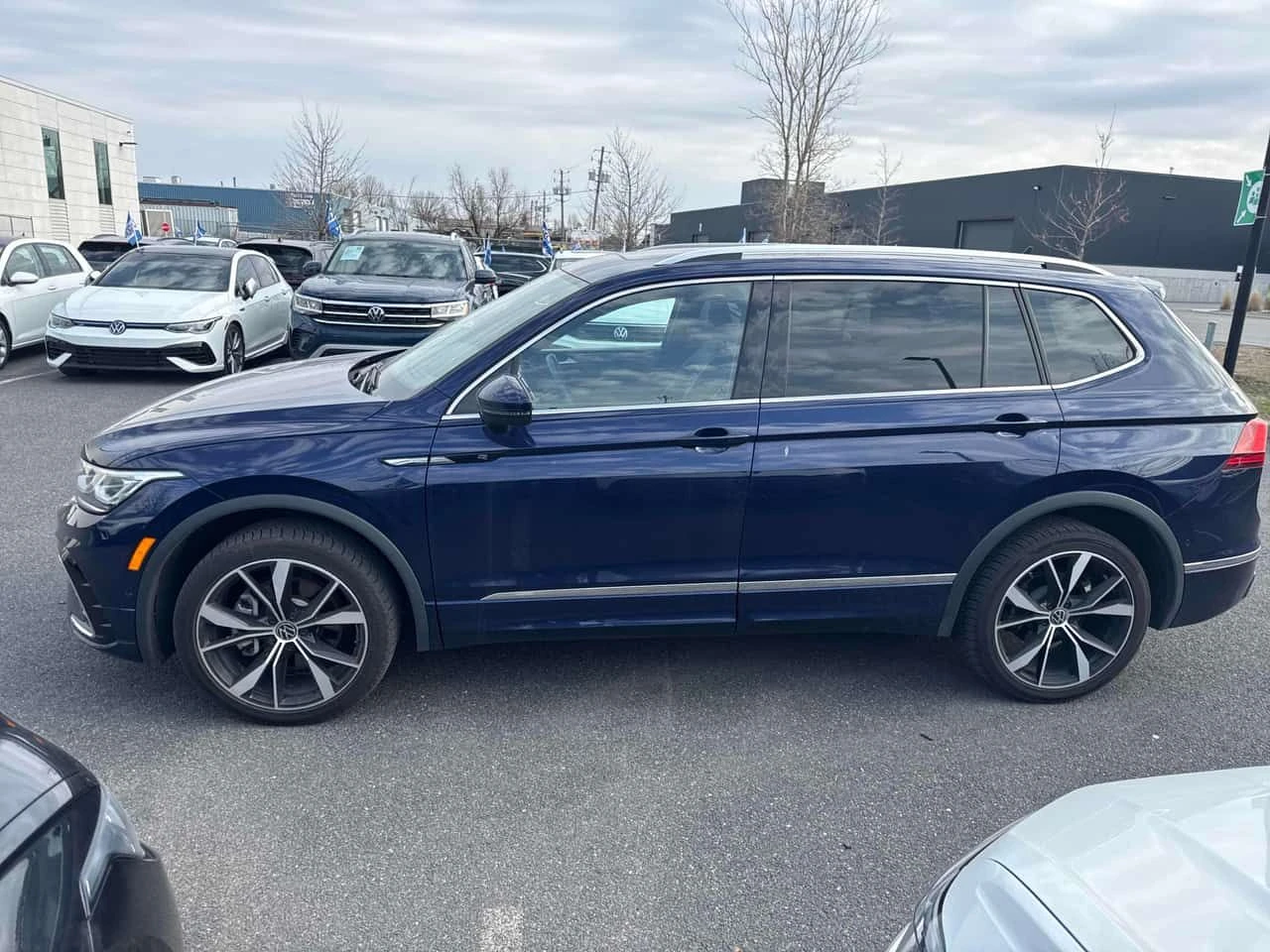 VW Tiguan * Highline R Line * ��������� * �������� | Mobile.bg � ����������� 3