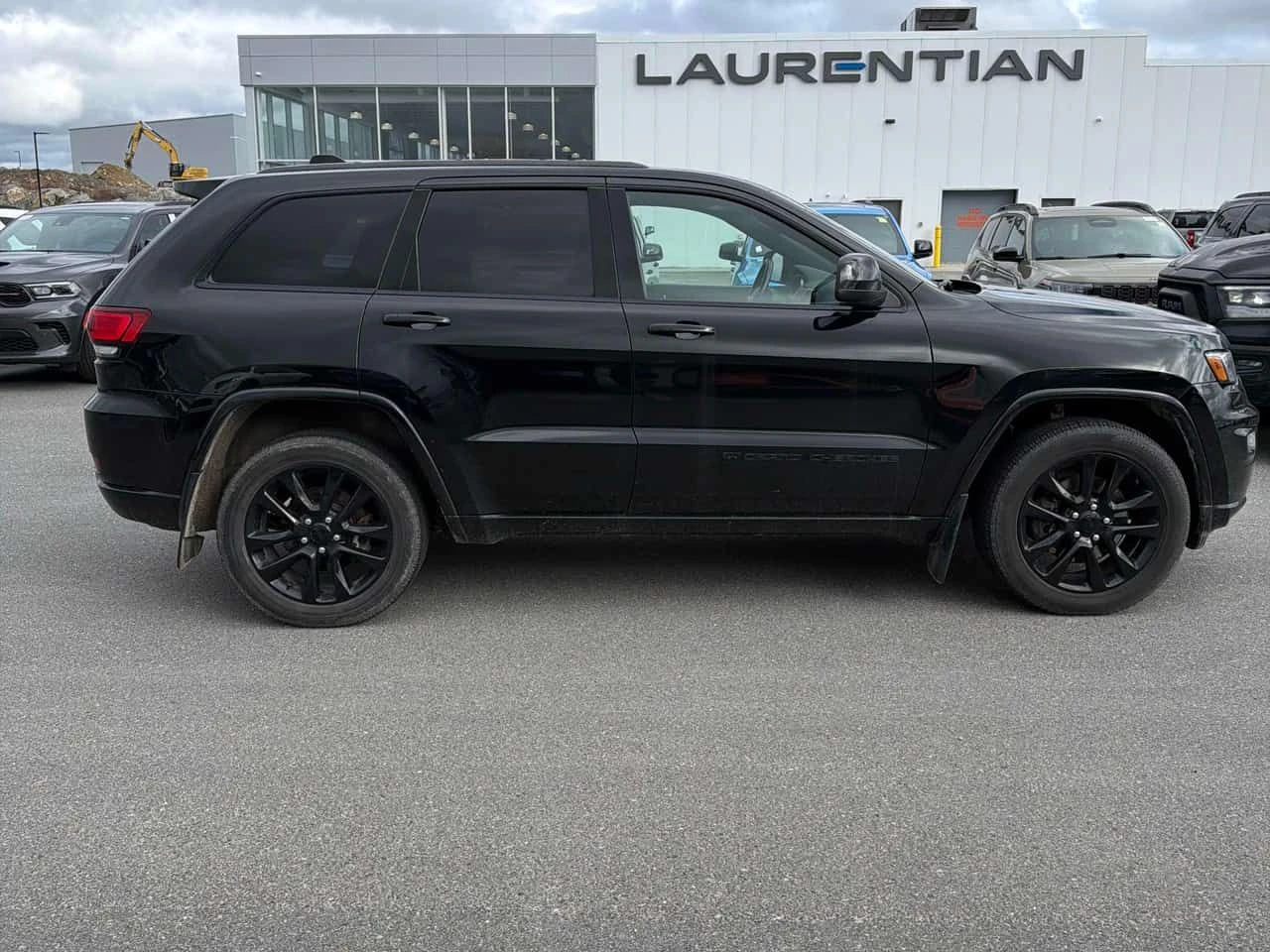 Jeep Grand cherokee * Altitude * КАМЕРА * ПОДГРЕВ * NAVI, снимка 14 - Автомобили и джипове - 54354980