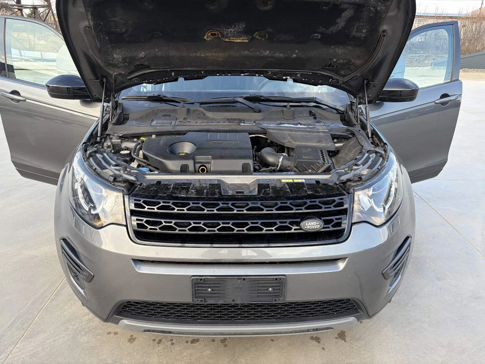 Land Rover Discovery Sport, снимка 15 - Автомобили и джипове - 54396780