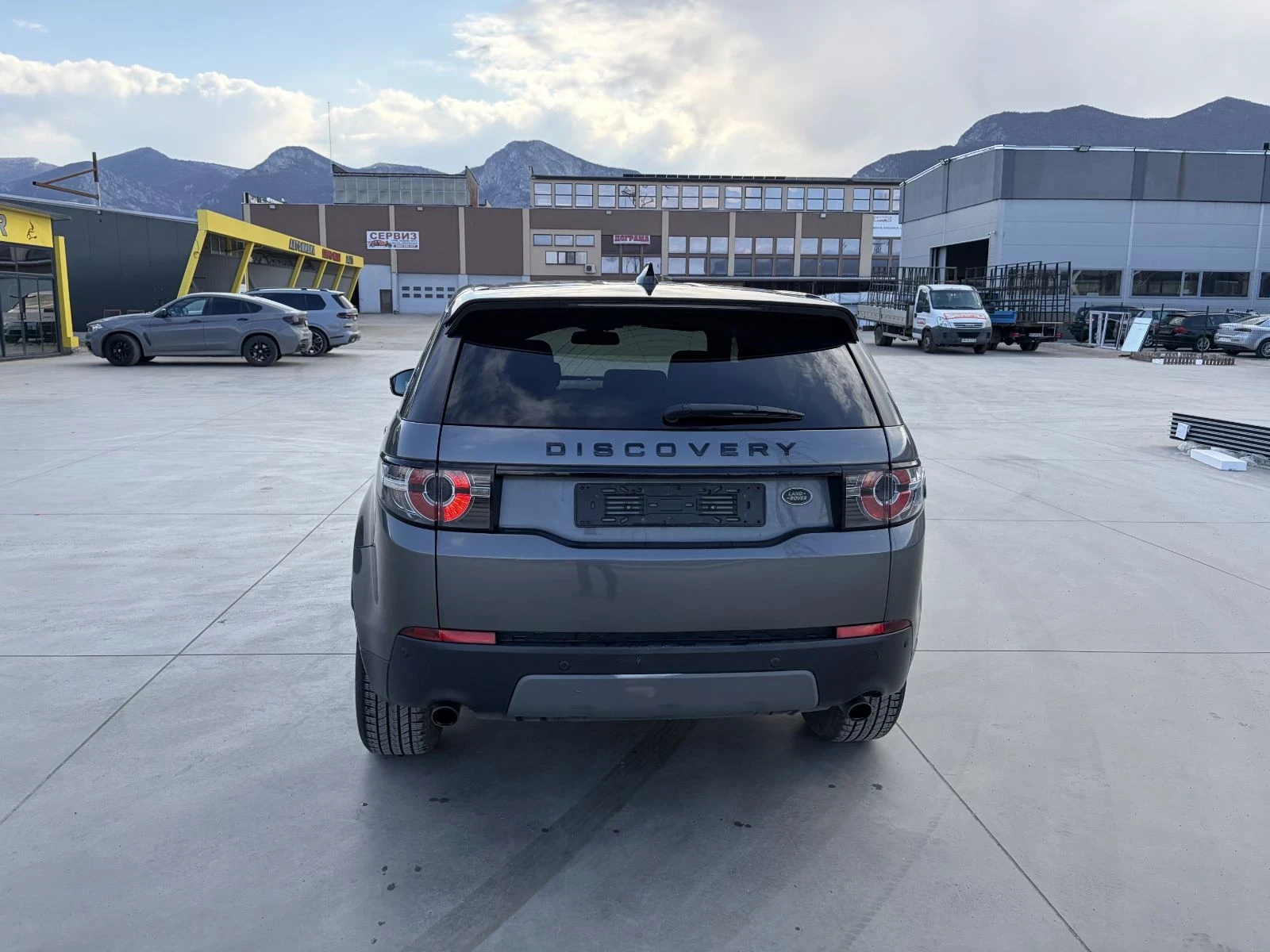Land Rover Discovery Sport, снимка 3 - Автомобили и джипове - 54396780