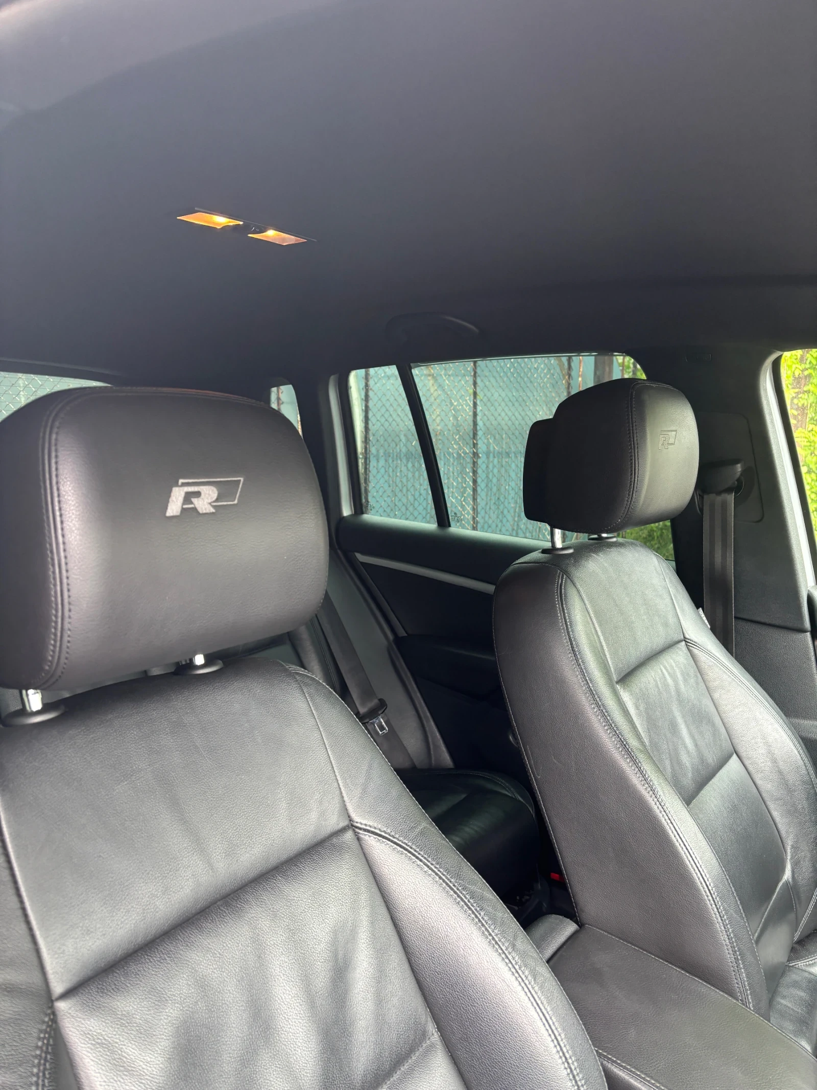 VW Tiguan R-line, снимка 10 - Автомобили и джипове - 54582399