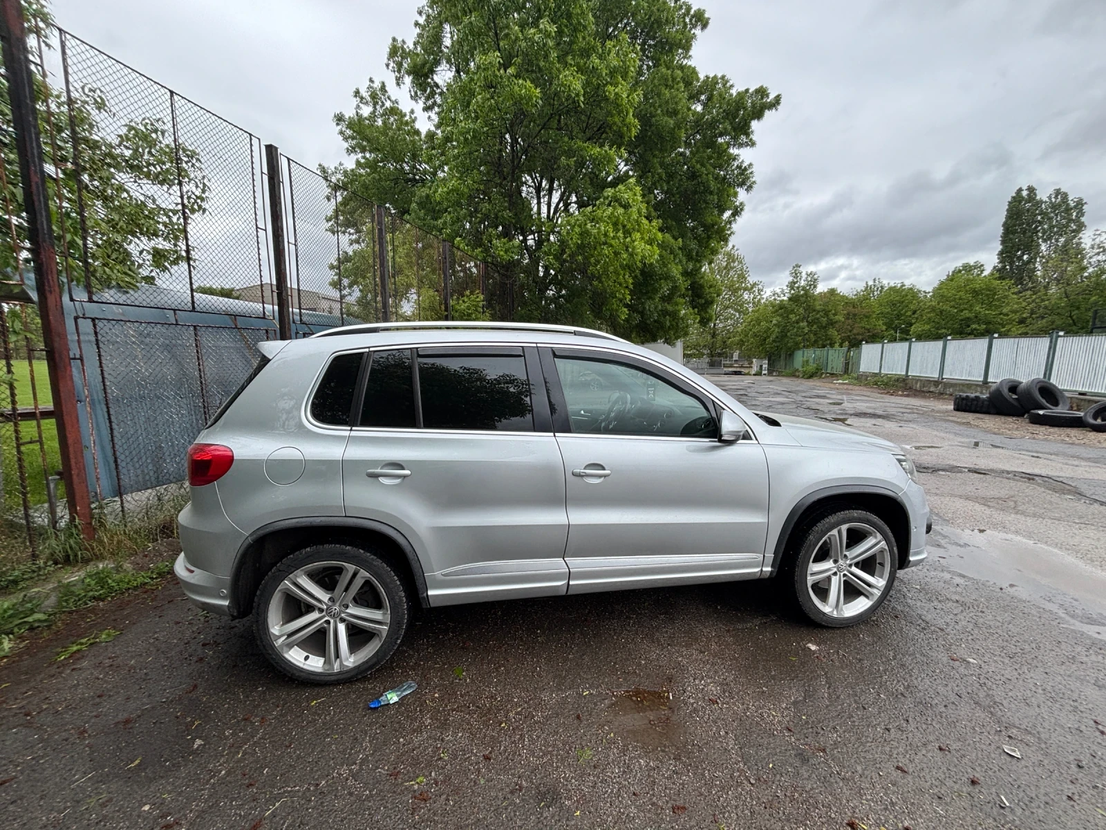 VW Tiguan R-line, снимка 4 - Автомобили и джипове - 54582399