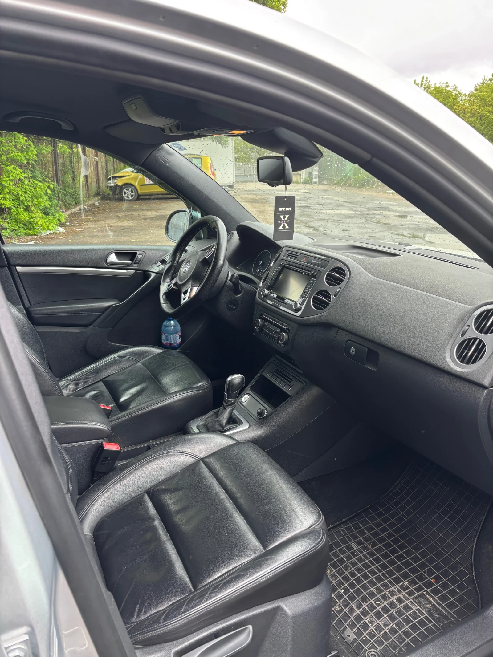 VW Tiguan R-line, снимка 9 - Автомобили и джипове - 54582399