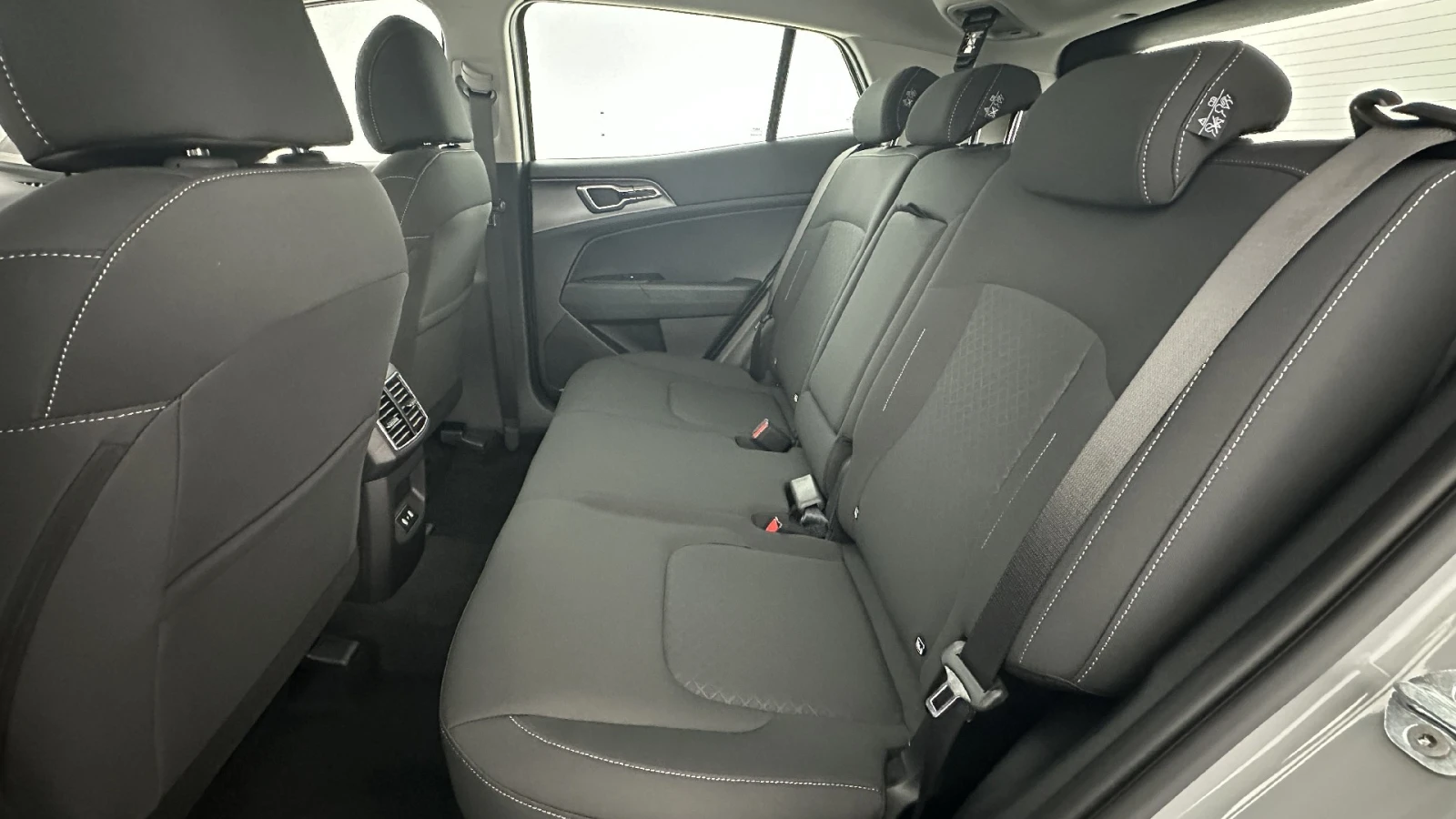 Kia Sportage 1.6 T-GDI Motion - Hybrid, снимка 8 - Автомобили и джипове - 54593952