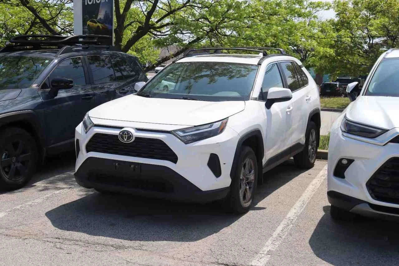 Toyota Rav4 * XLE * CARFAX * ПРЕДСТАВИТЕЛСТВО * ПОДГРЕВИ