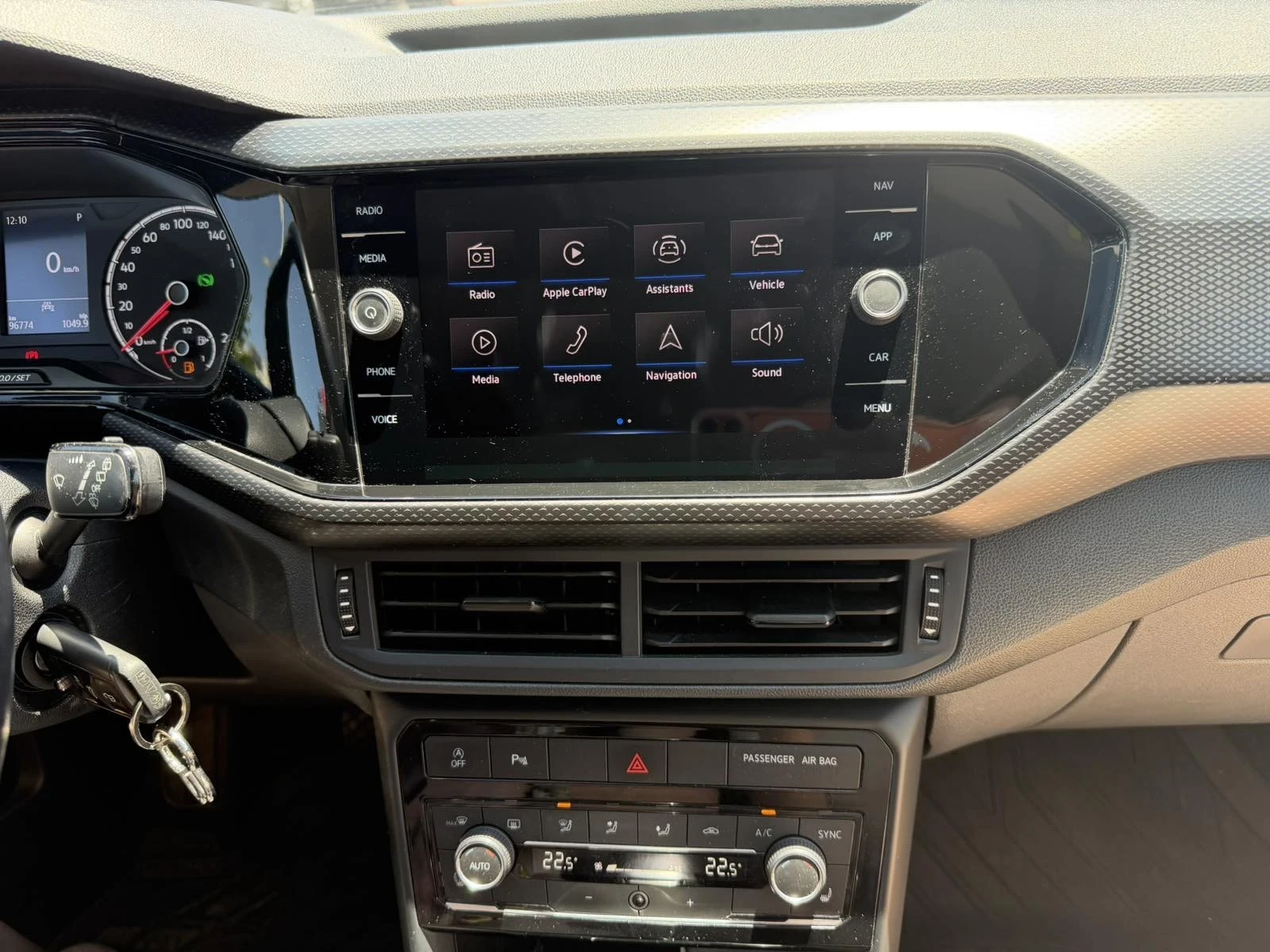 VW T-Cross, снимка 10 - Автомобили и джипове - 55315819