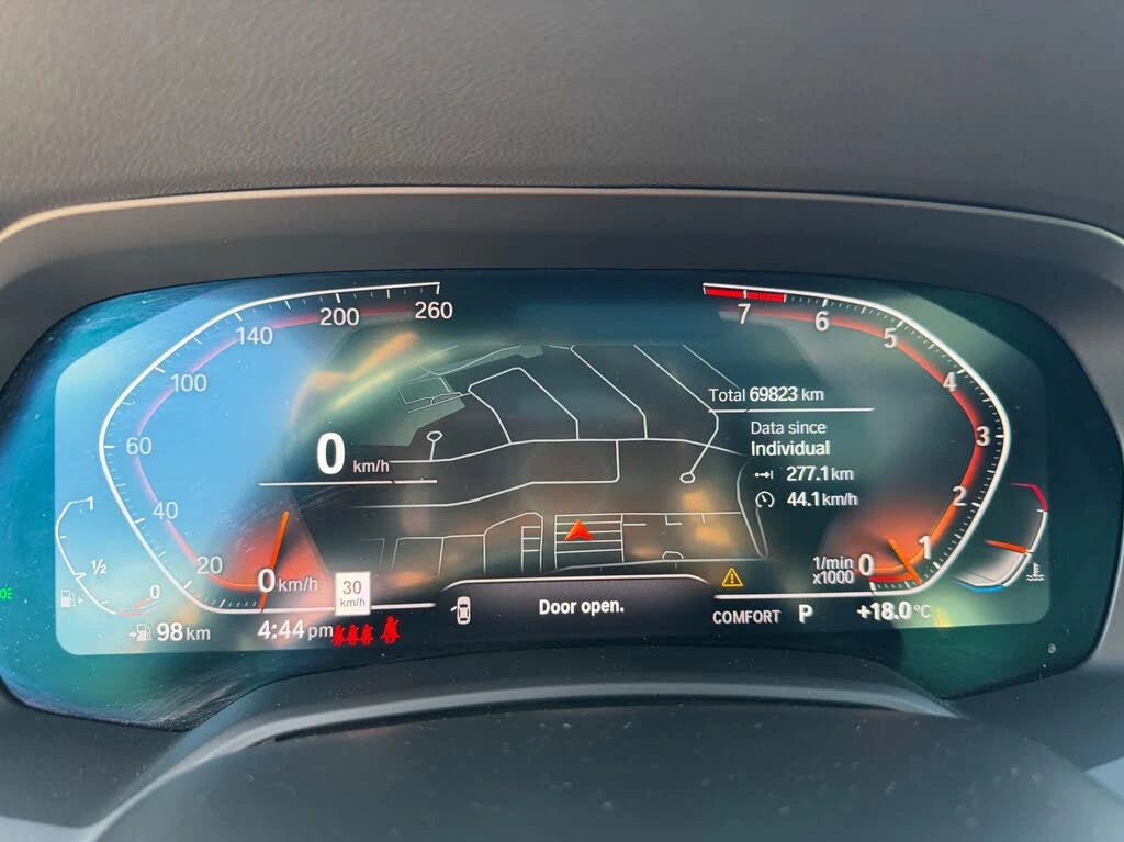BMW X6 xDrive40i/HARMAN/360/PANORAMA/ЛАЗЕРИ/ENTERTAINMENT, снимка 11 - Автомобили и джипове - 55787199