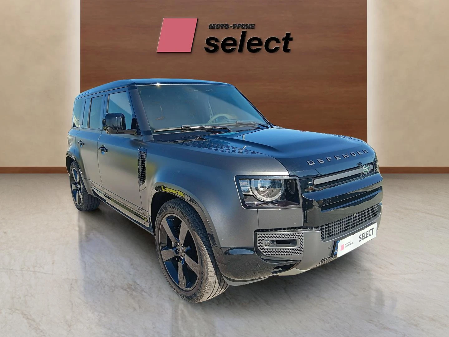 Land Rover Defender 5.0 V8, снимка 3 - Автомобили и джипове - 55793136