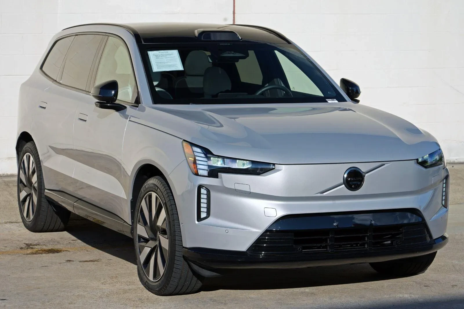 Volvo EX90 TWIN M PERFORMANCE / ELECTRIC ULTRA