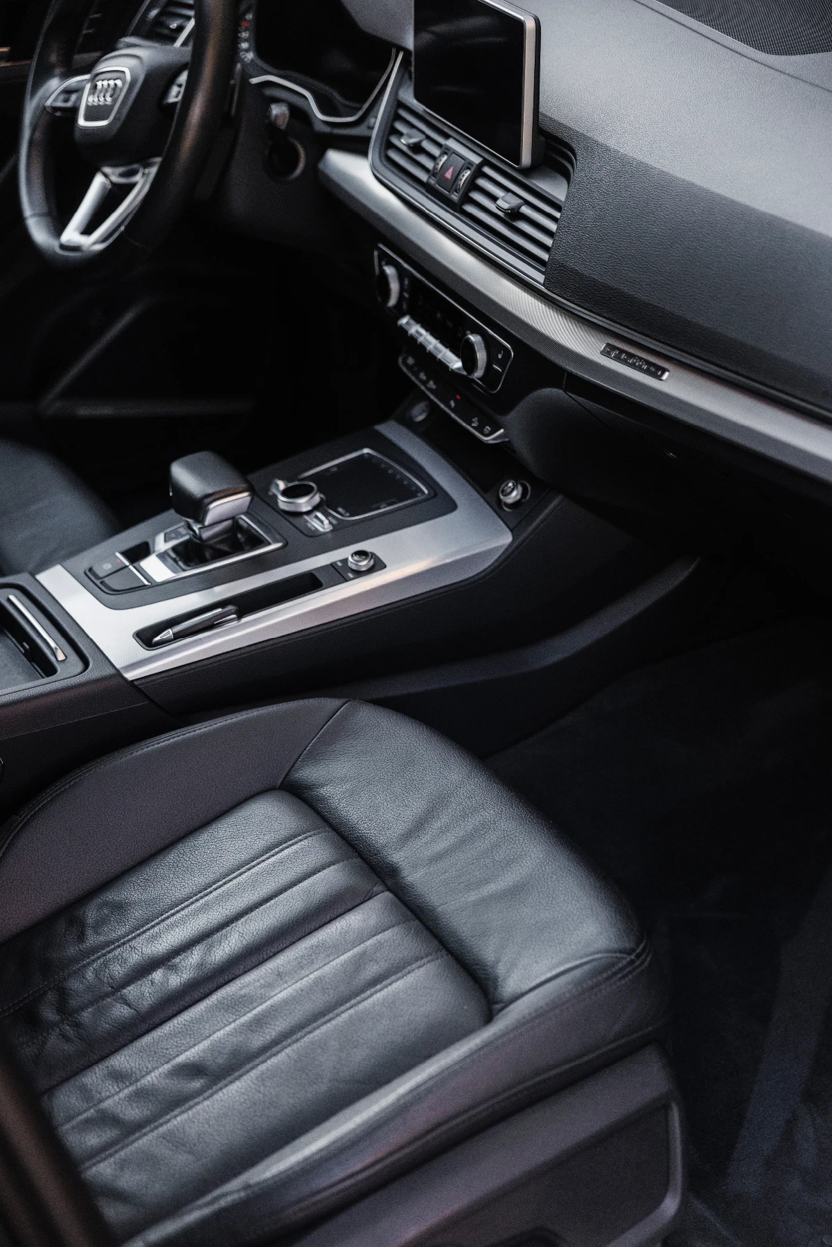 Audi Q5 DIGITAL| B&O| MATRIX LED| 360| DISTRONIK| KEYLESS|, снимка 7 - Автомобили и джипове - 56332317