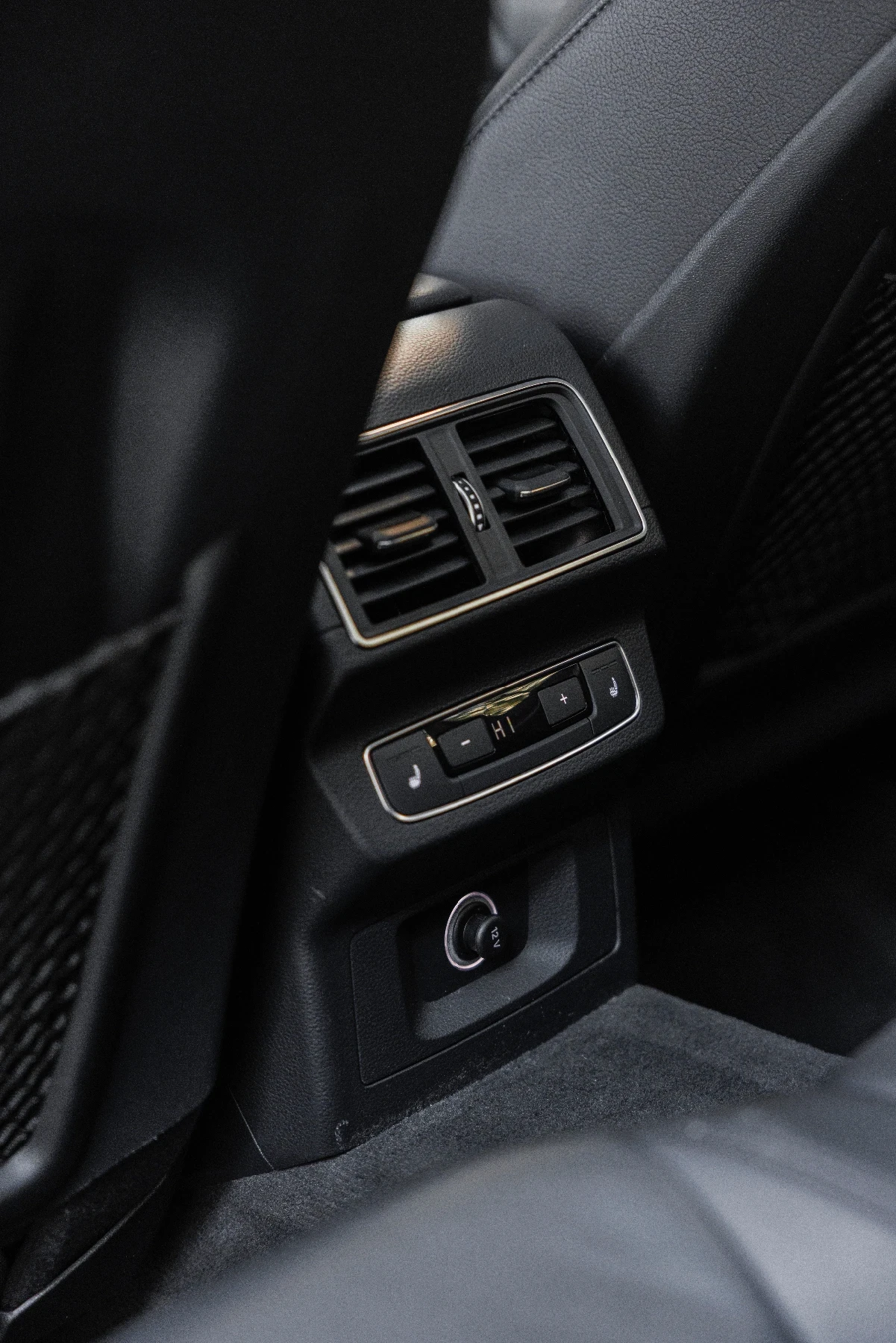 Audi Q5 DIGITAL| B&O| MATRIX LED| 360| DISTRONIK| KEYLESS|, снимка 11 - Автомобили и джипове - 56332317