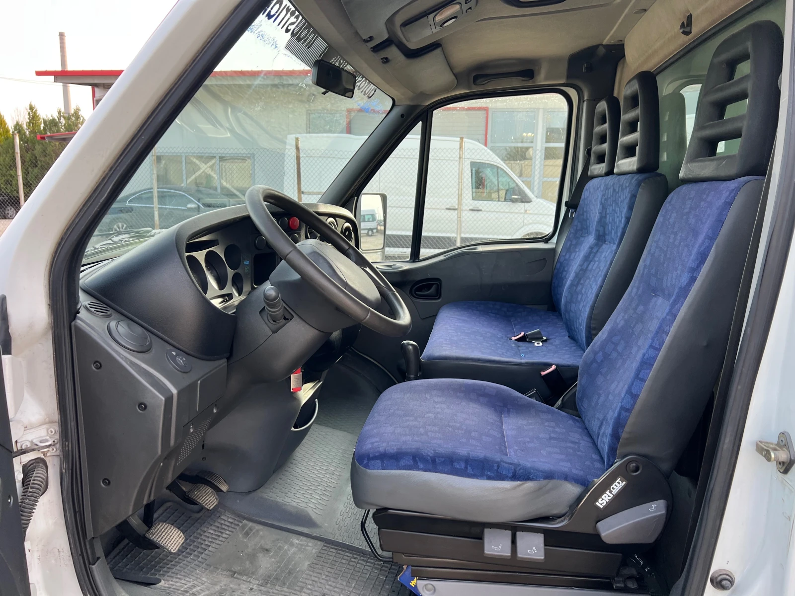 Iveco 35 S12 - изображение 5