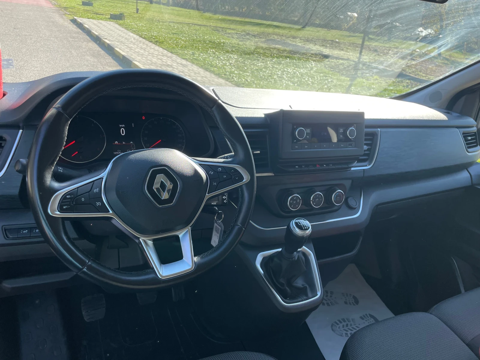 Renault Trafic | Mobile.bg � ����������� 13