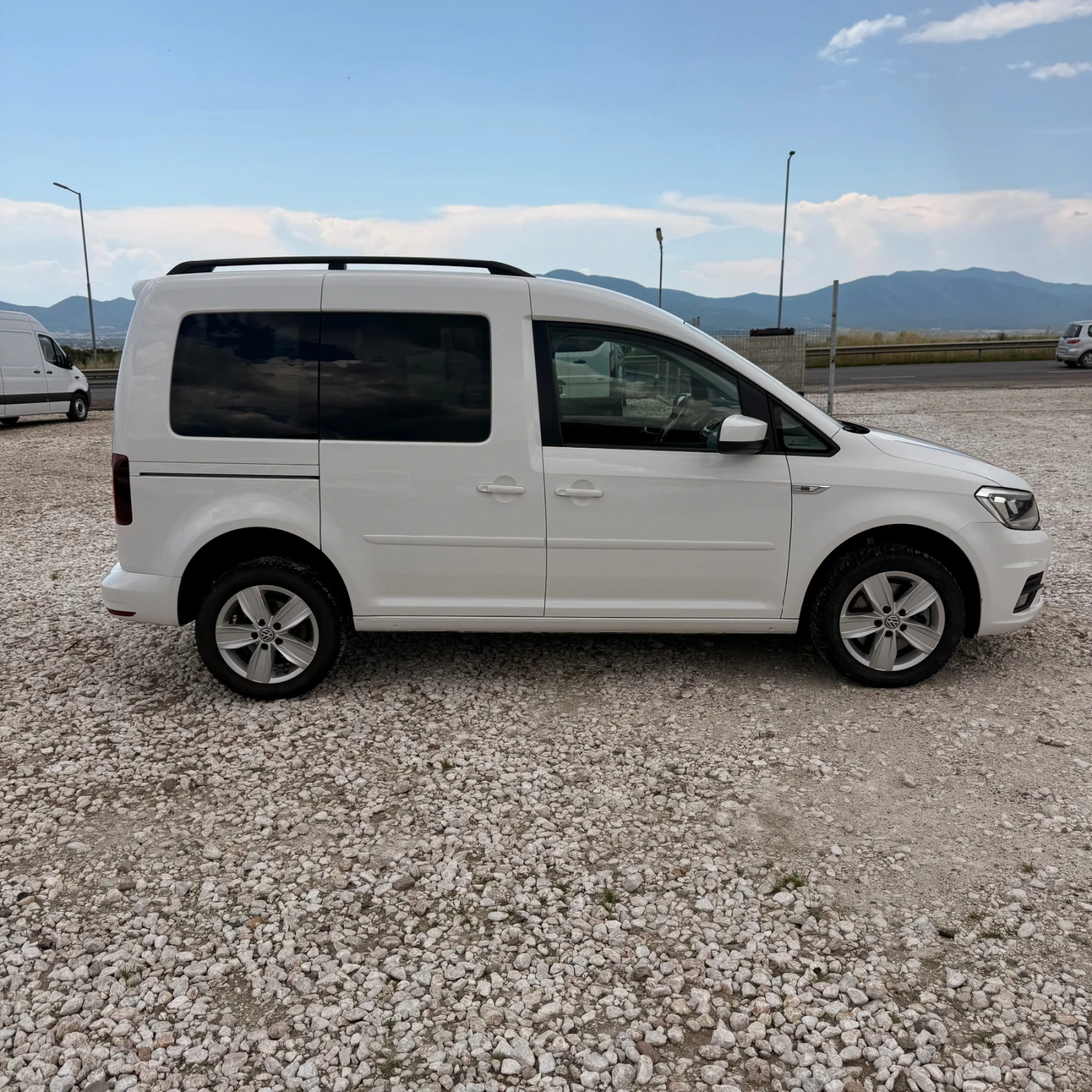 VW Caddy 4Motion-2.0TDi-DSG-Euro6, снимка 6 - Бусове и автобуси - 54866980