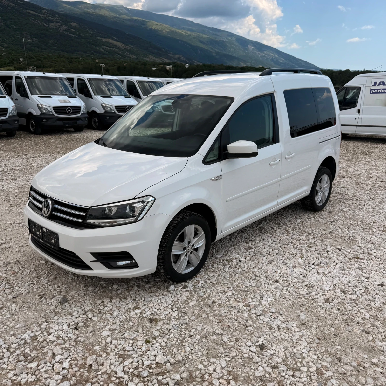 VW Caddy 4Motion-2.0TDi-DSG-Euro6