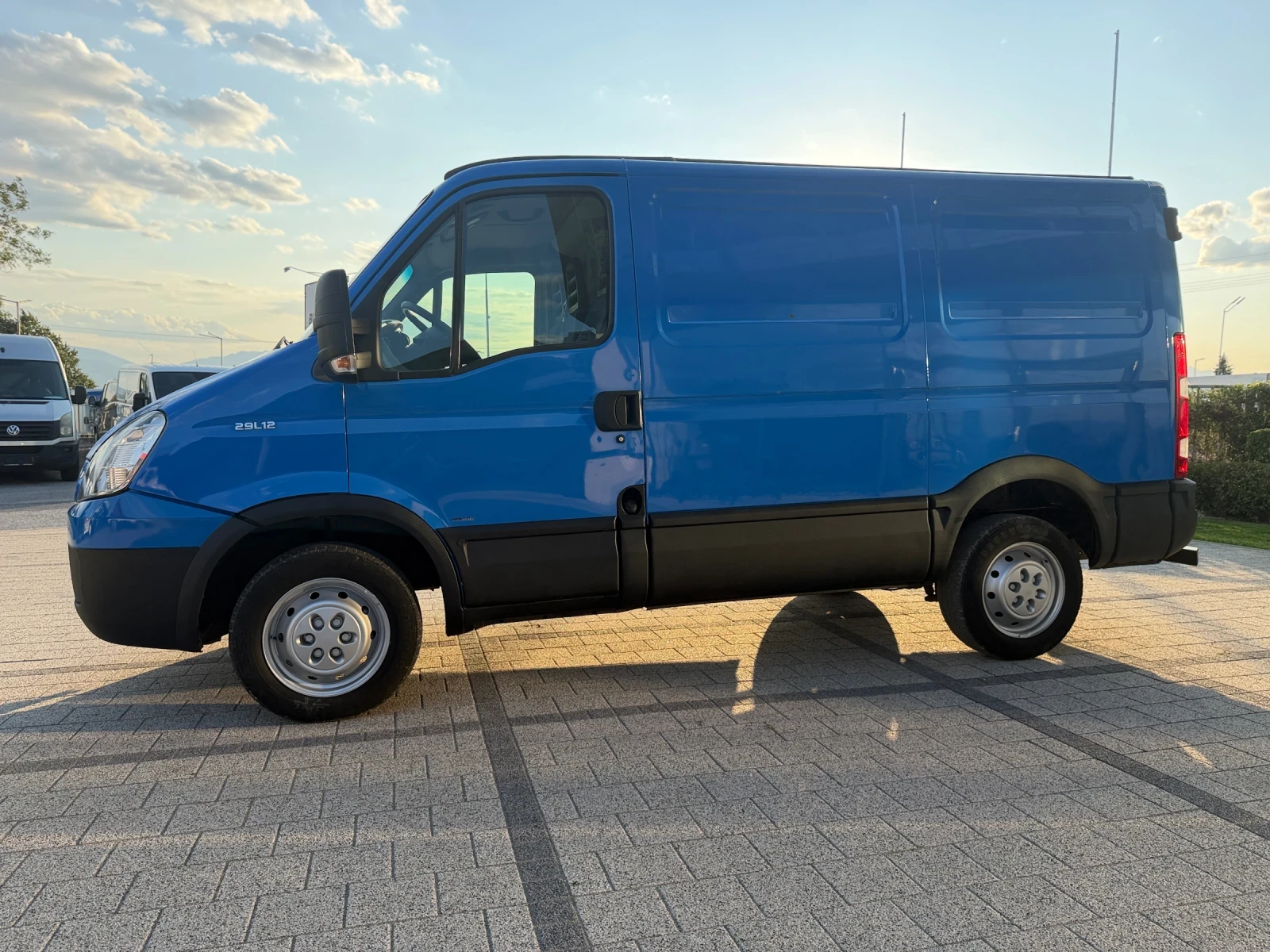 Iveco Daily Евро 4 Климатик, снимка 7 - Бусове и автобуси - 55726935