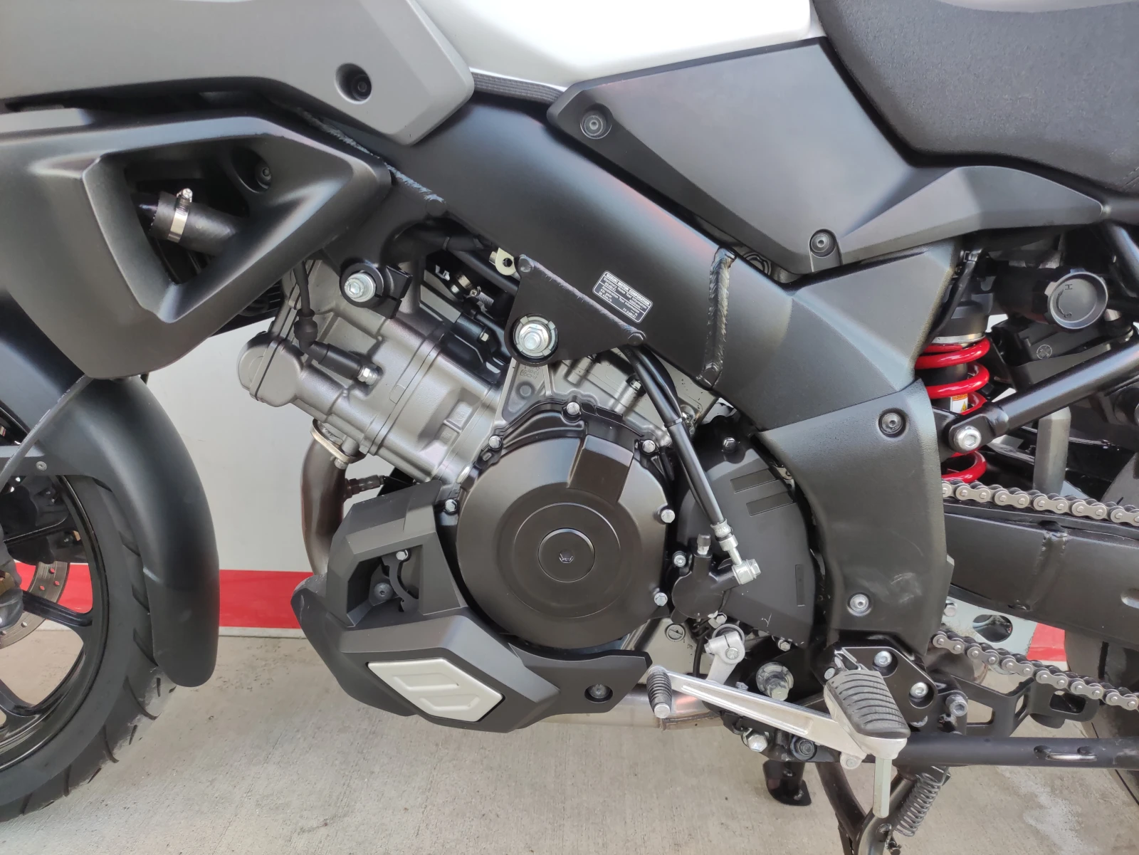 Suzuki V-strom 1000 ABS TC - изображение 6