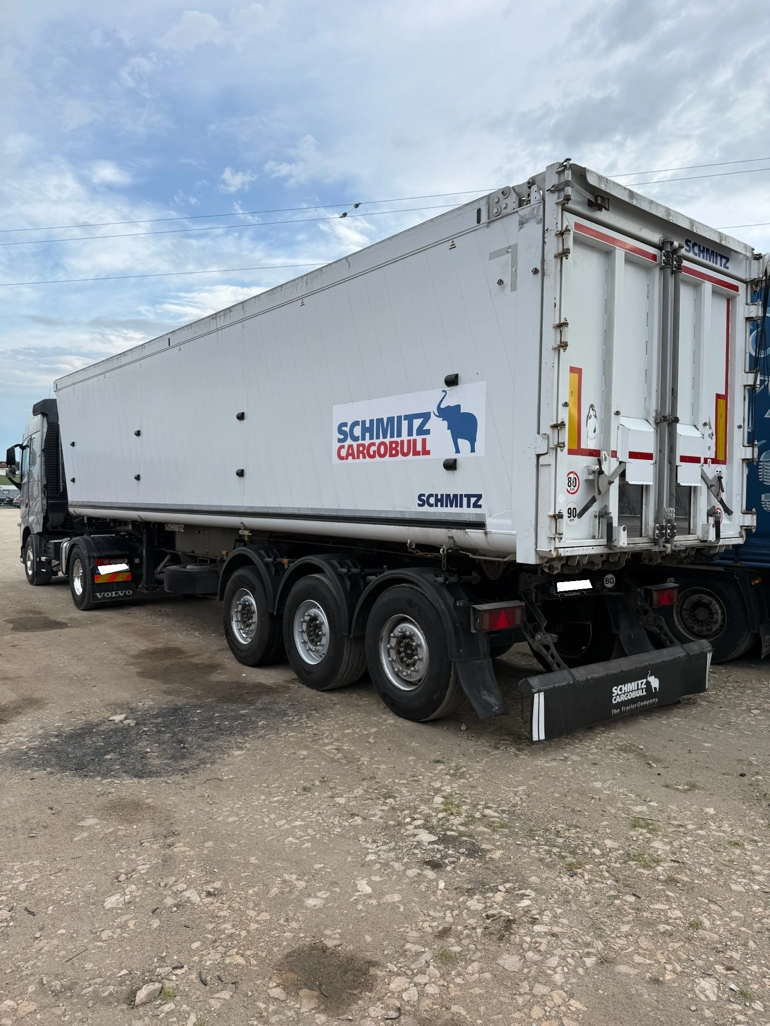 Полуремарке Schmitz 60 куб, снимка 2 - Ремаркета - 54583263
