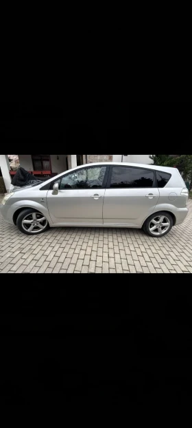 Toyota Corolla verso Toyota Corolla Verso 7 местен 2.2 D-cat 2007 TOP , снимка 3