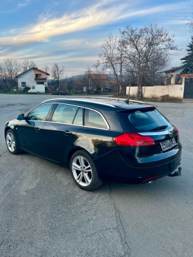Opel Insignia 1.6T Sports Tourer , снимка 6 - Автомобили и джипове - 53400373