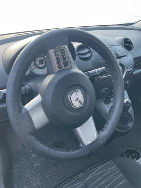 Mazda 2 1.4 i - 750 € / 1466.87 лв. - 39622576 5