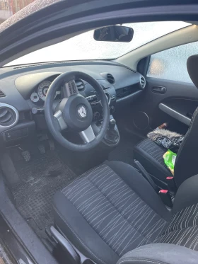 Mazda 2 1.4 i - 750 € / 1466.87 лв. - 39622576 4
