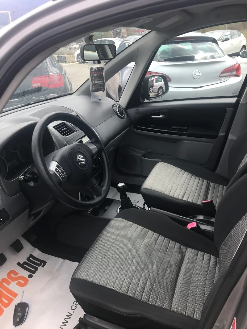 Suzuki SX4, снимка 7 - Автомобили и джипове - 47514409