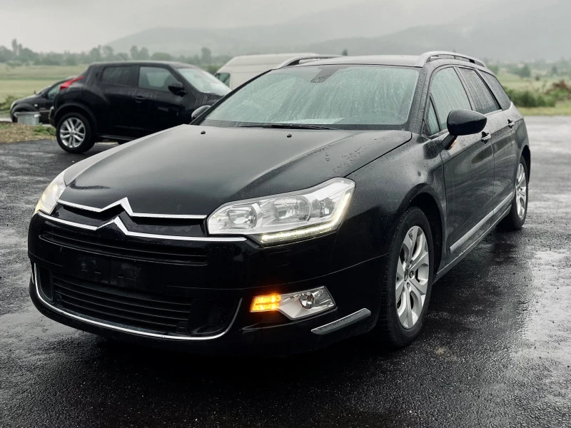 Citroen C5 * 3 ключа * сервизна история * фейслифт * Led * , снимка 1 - Автомобили и джипове - 47616547