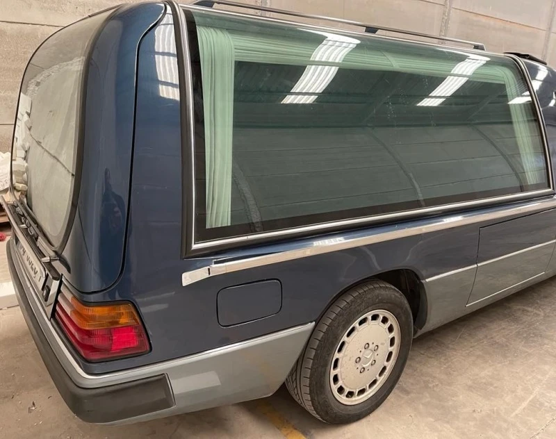 Mercedes-Benz 124, снимка 9 - Автомобили и джипове - 47544537