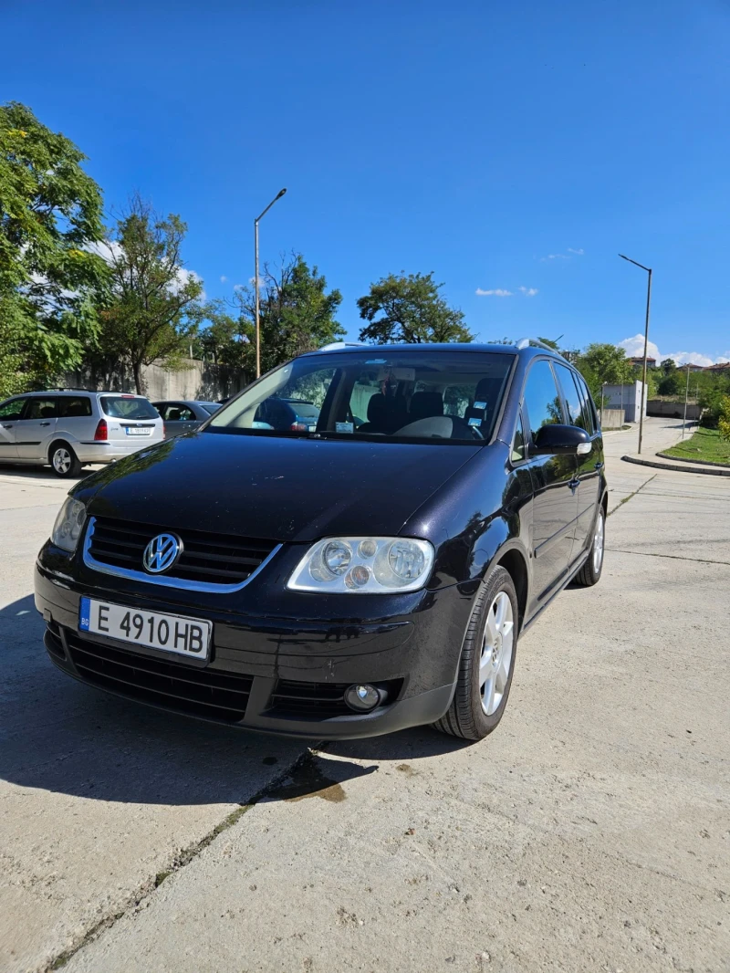 VW Touran 2.0 TDI, снимка 1 - Автомобили и джипове - 47389717