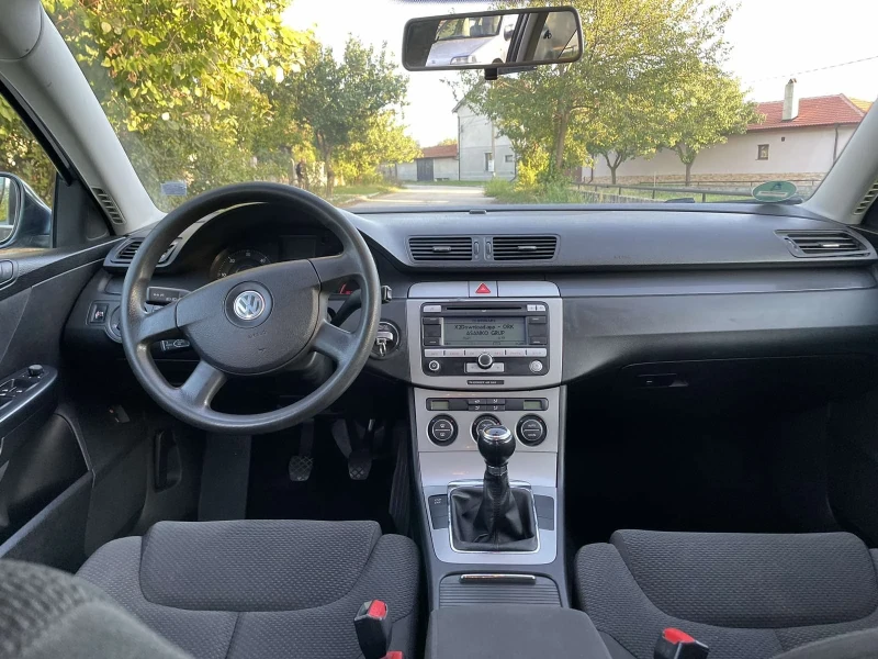 VW Passat 1.9TDi, снимка 9 - Автомобили и джипове - 47442305