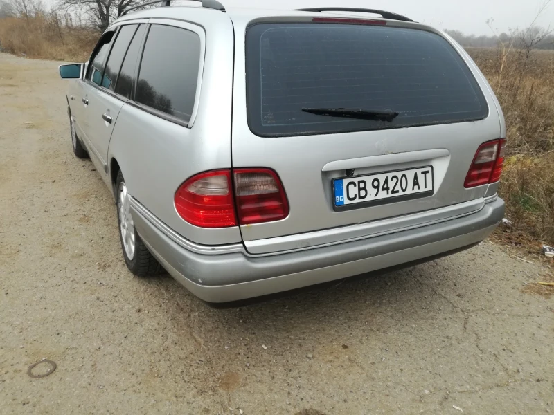 Mercedes-Benz E 250 W210, снимка 10 - Автомобили и джипове - 47769374