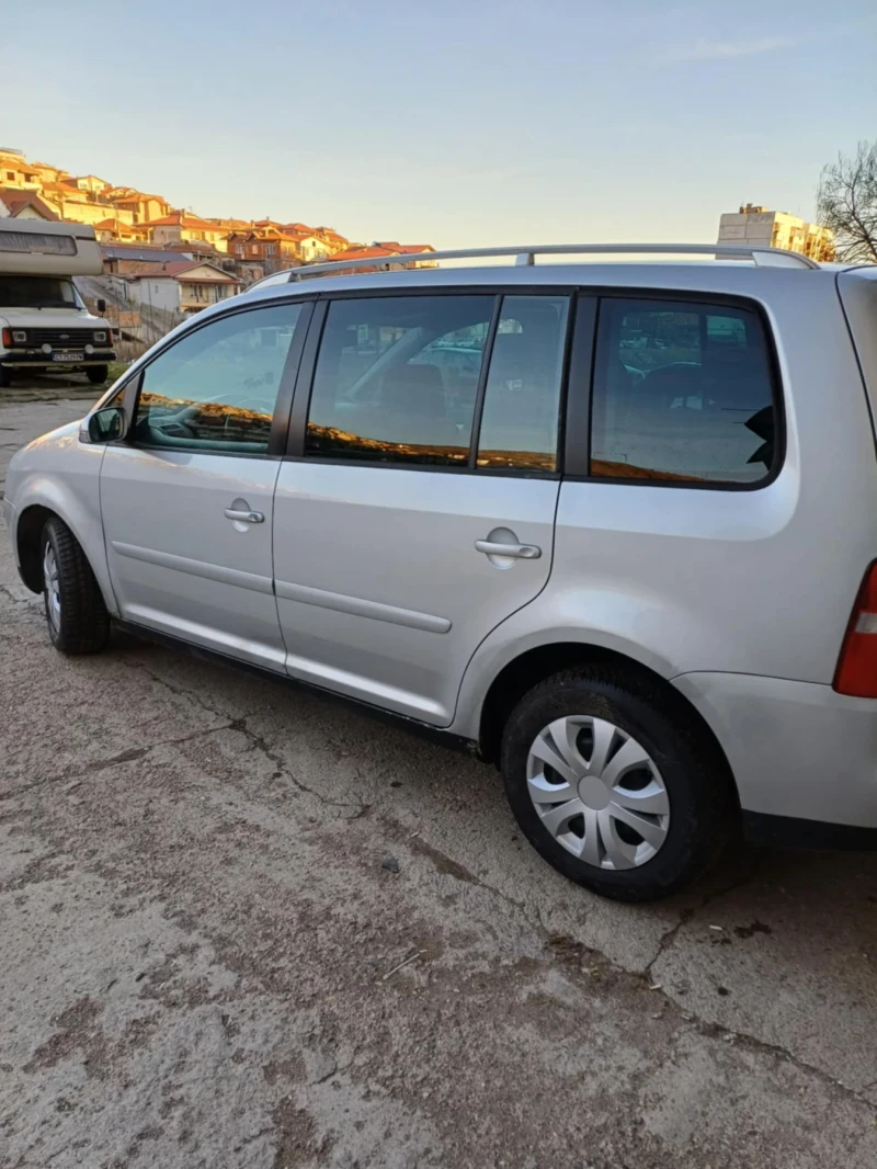 VW Touran, снимка 1 - Автомобили и джипове - 48559465