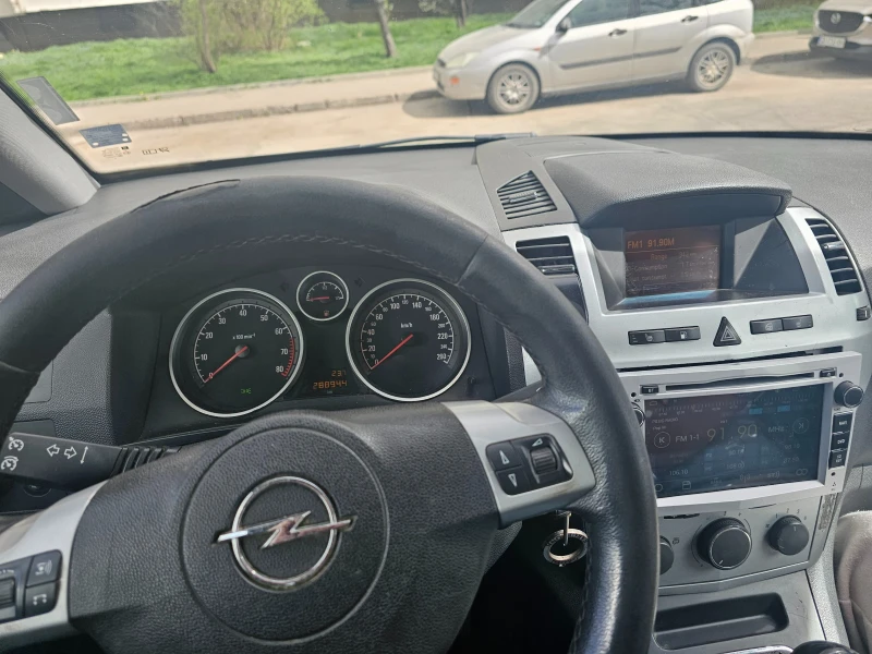 Opel Zafira, снимка 7 - Автомобили и джипове - 51623538