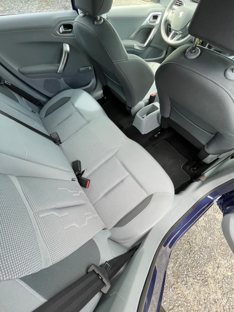 Peugeot 208 1.6i-120к.с., снимка 13 - Автомобили и джипове - 50477734