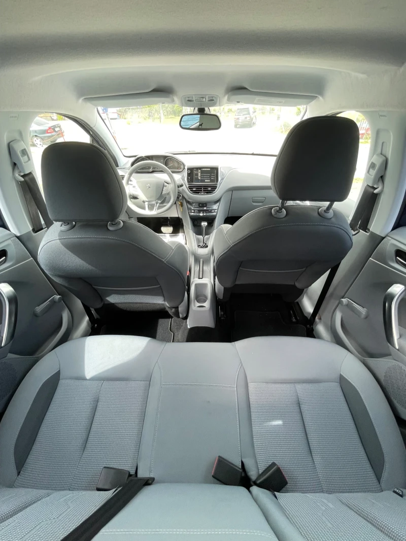 Peugeot 208 1.6i-120к.с., снимка 8 - Автомобили и джипове - 50477734