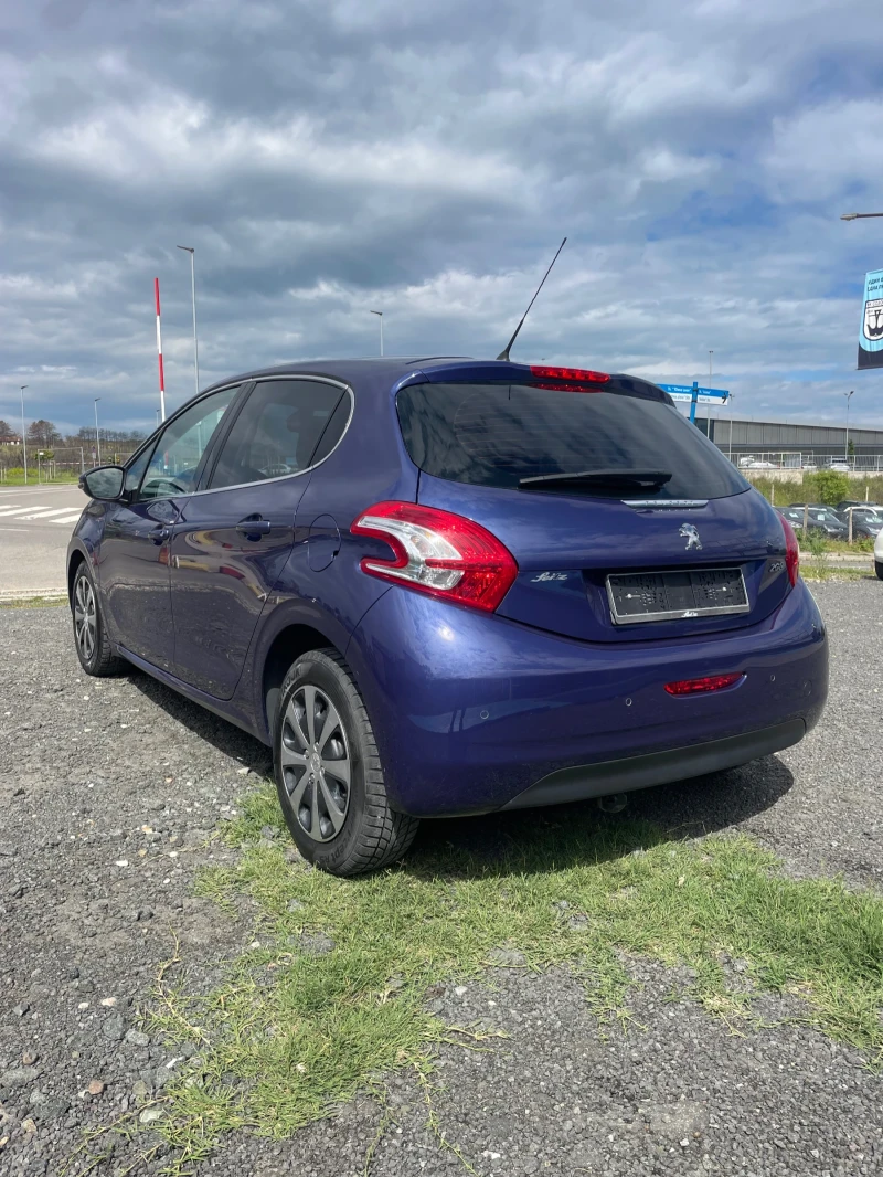 Peugeot 208 1.6i-120к.с., снимка 3 - Автомобили и джипове - 50477734