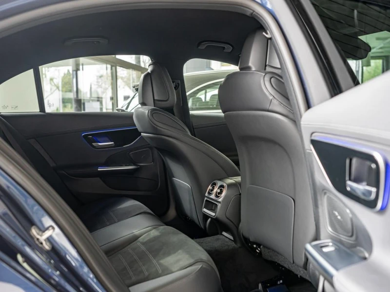 Mercedes-Benz C 300 e/ AMG/ PLUG-IN/ NIGHT/ LED/ KEYLESS/ , снимка 11 - Автомобили и джипове - 50866273