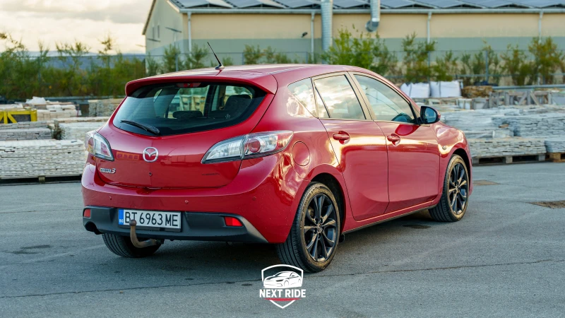 Mazda 3 1.6 HDI, Регистрирана, ТОП състояние, снимка 2 - Автомобили и джипове - 52052971