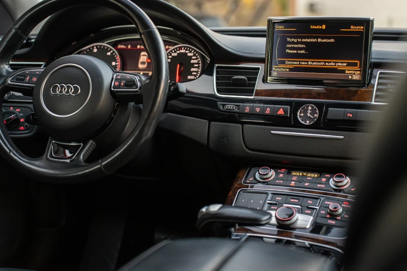 Audi A8 * 4.2TDI* MATRIX* SPORT EDITION* Quattro* , снимка 10 - Автомобили и джипове - 52235017