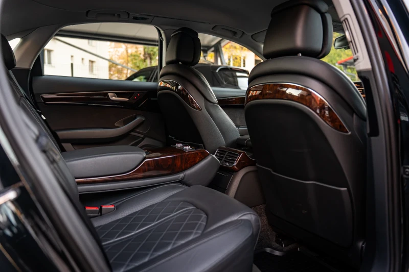 Audi A8 * 4.2TDI* MATRIX* SPORT EDITION* Quattro* , снимка 15 - Автомобили и джипове - 52235017