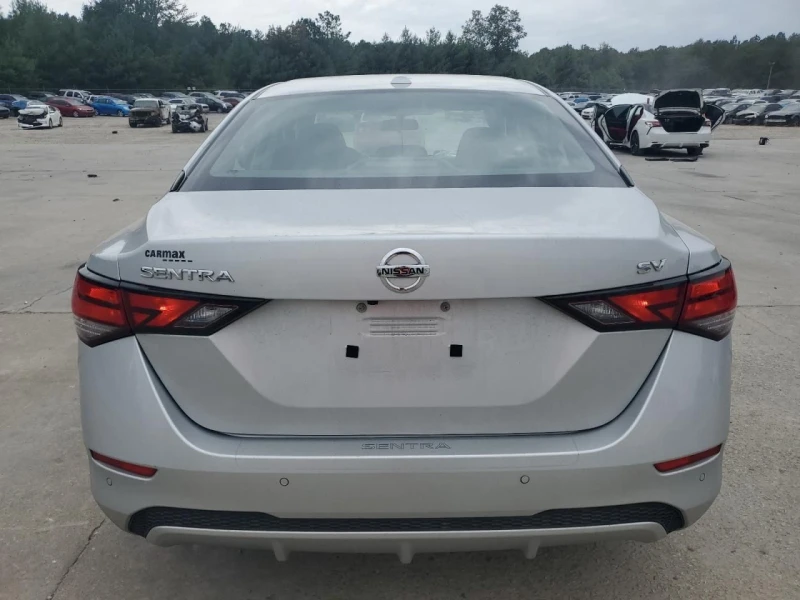 Nissan Sentra, снимка 6 - Автомобили и джипове - 52750152