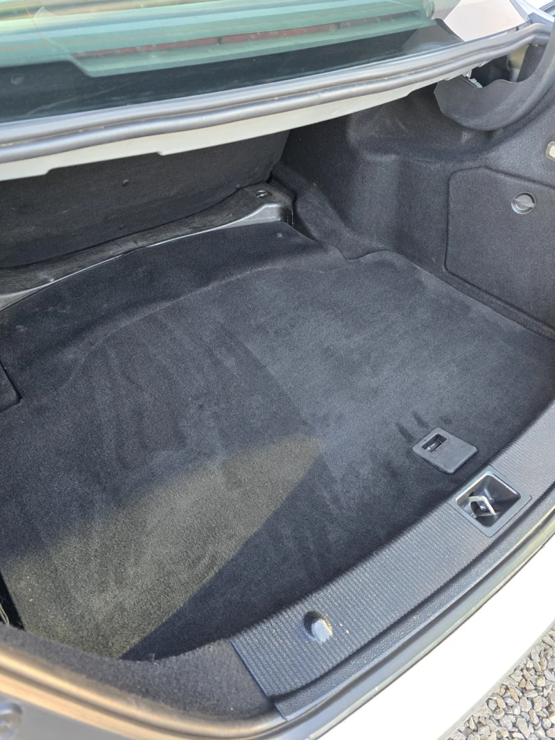 Mercedes-Benz C 200 Седан-АВТОМАТ, снимка 5 - Автомобили и джипове - 52896342