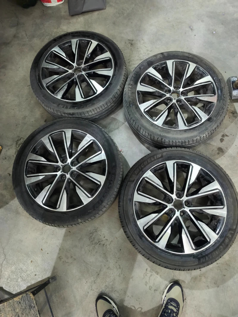 Renault Austral, снимка 3 - Автомобили и джипове - 53219766