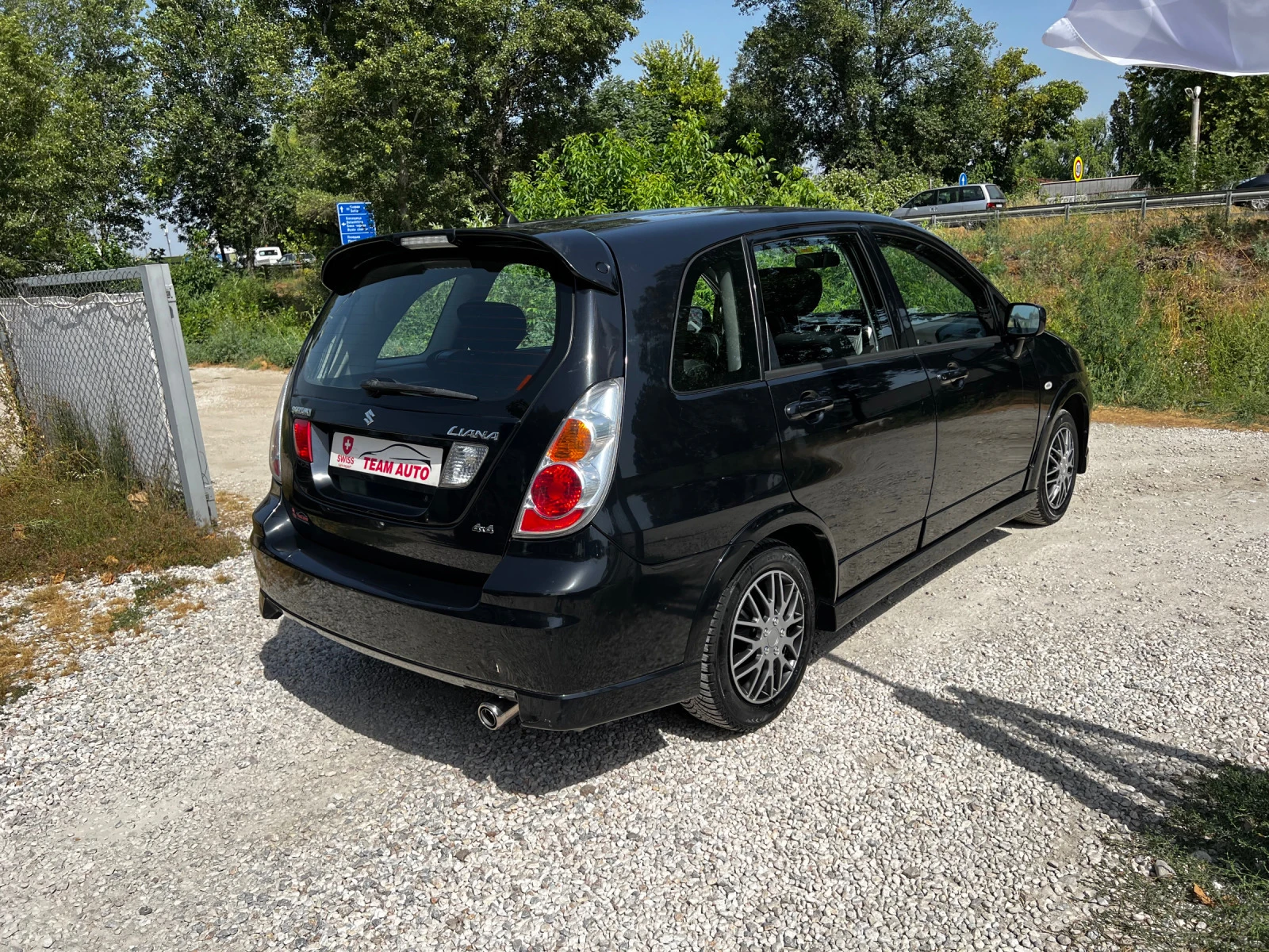 Suzuki Liana 1.6i AUTOMATIC 4X4 150000KM - изображение 5