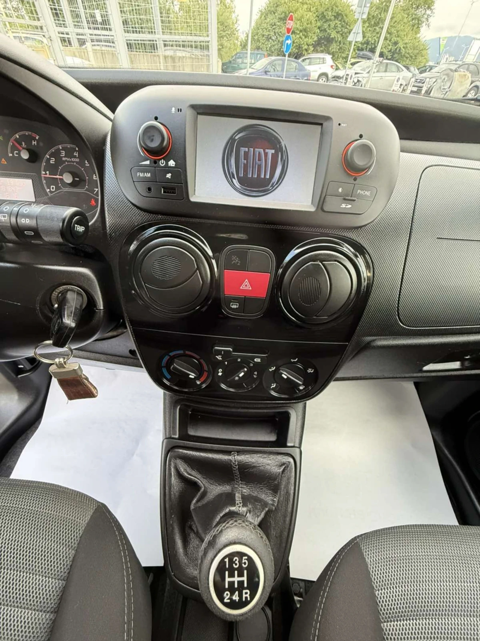 Fiat Qubo 1.3 MJT TREKKING NAVI - изображение 8