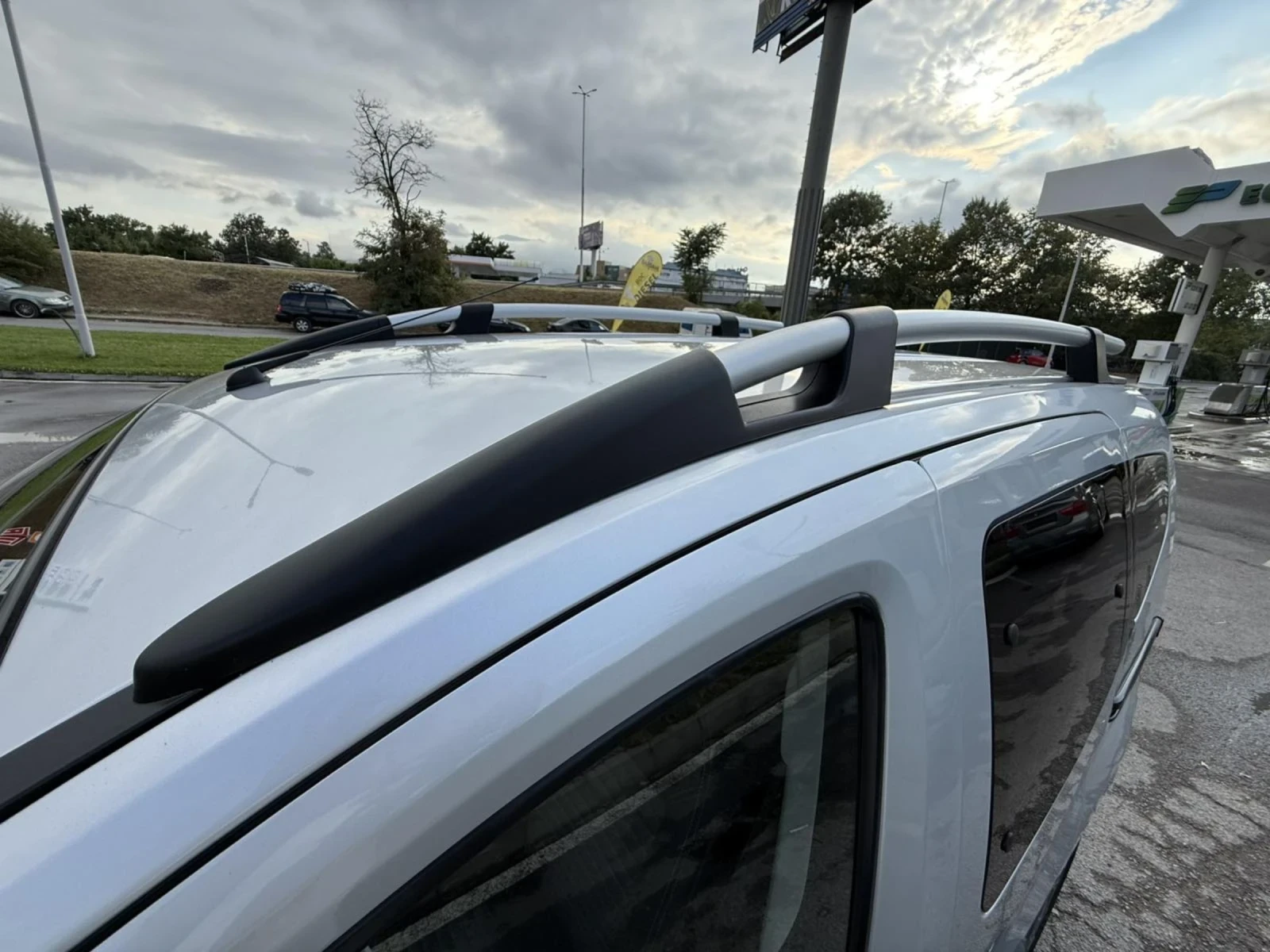 Fiat Qubo 1.3 MJT TREKKING NAVI - изображение 3
