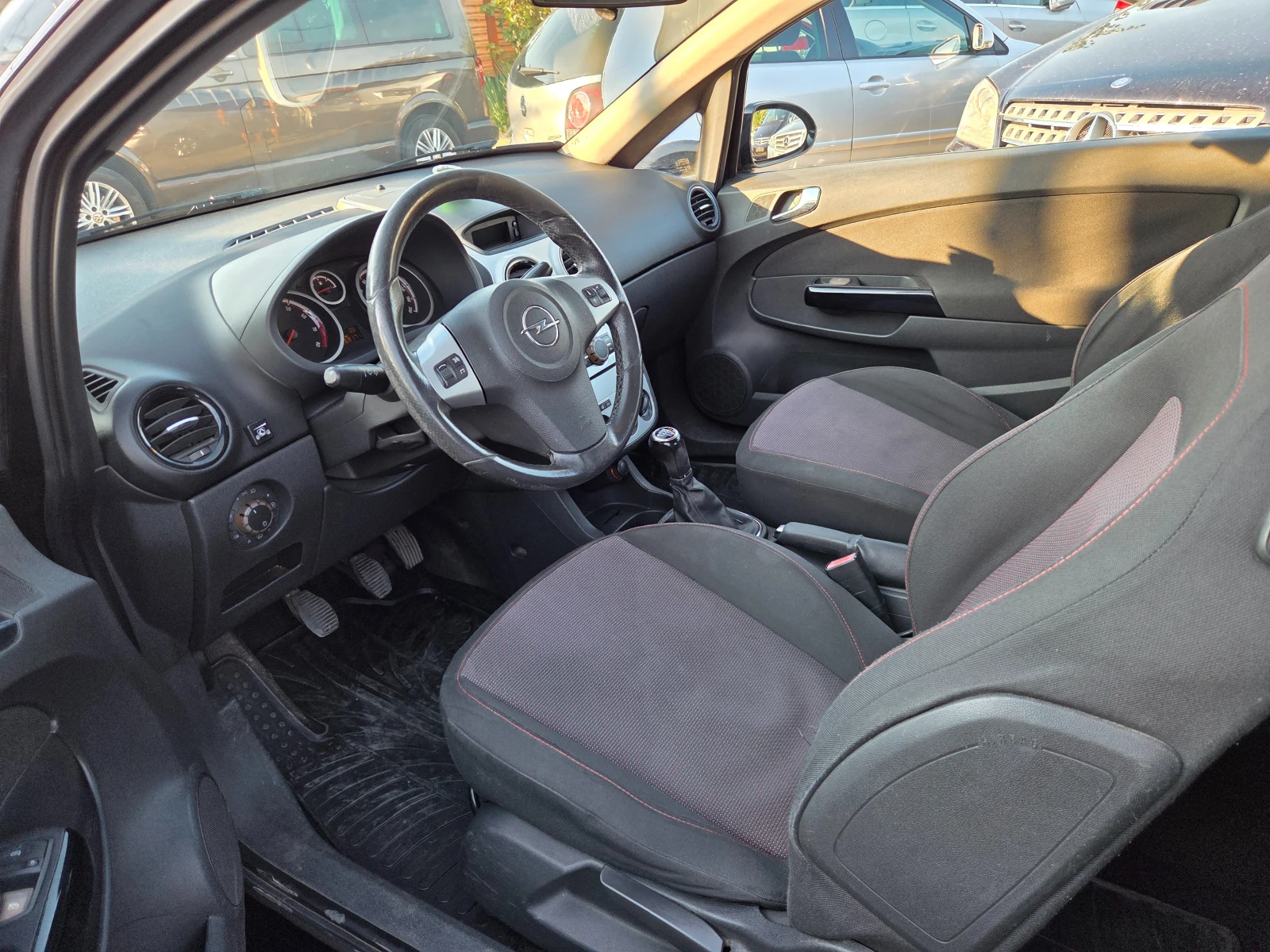 Opel Corsa 1, 4 GAZ - изображение 6