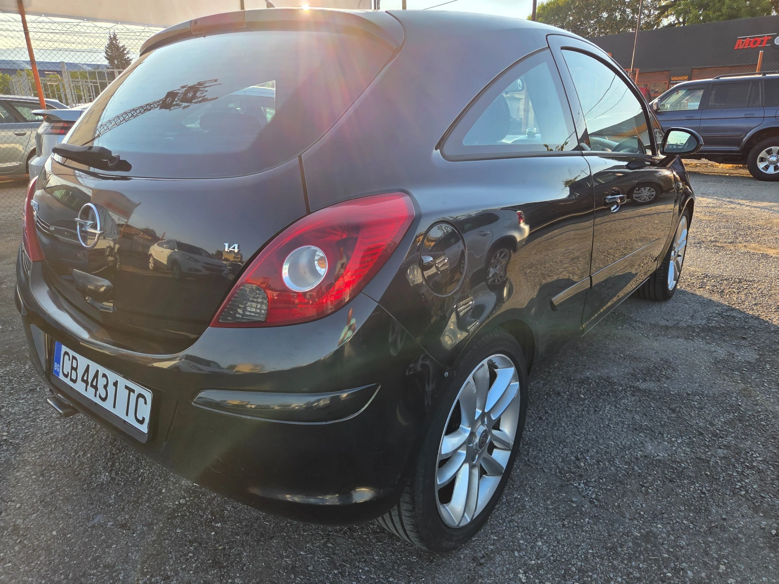 Opel Corsa 1, 4 GAZ - изображение 3