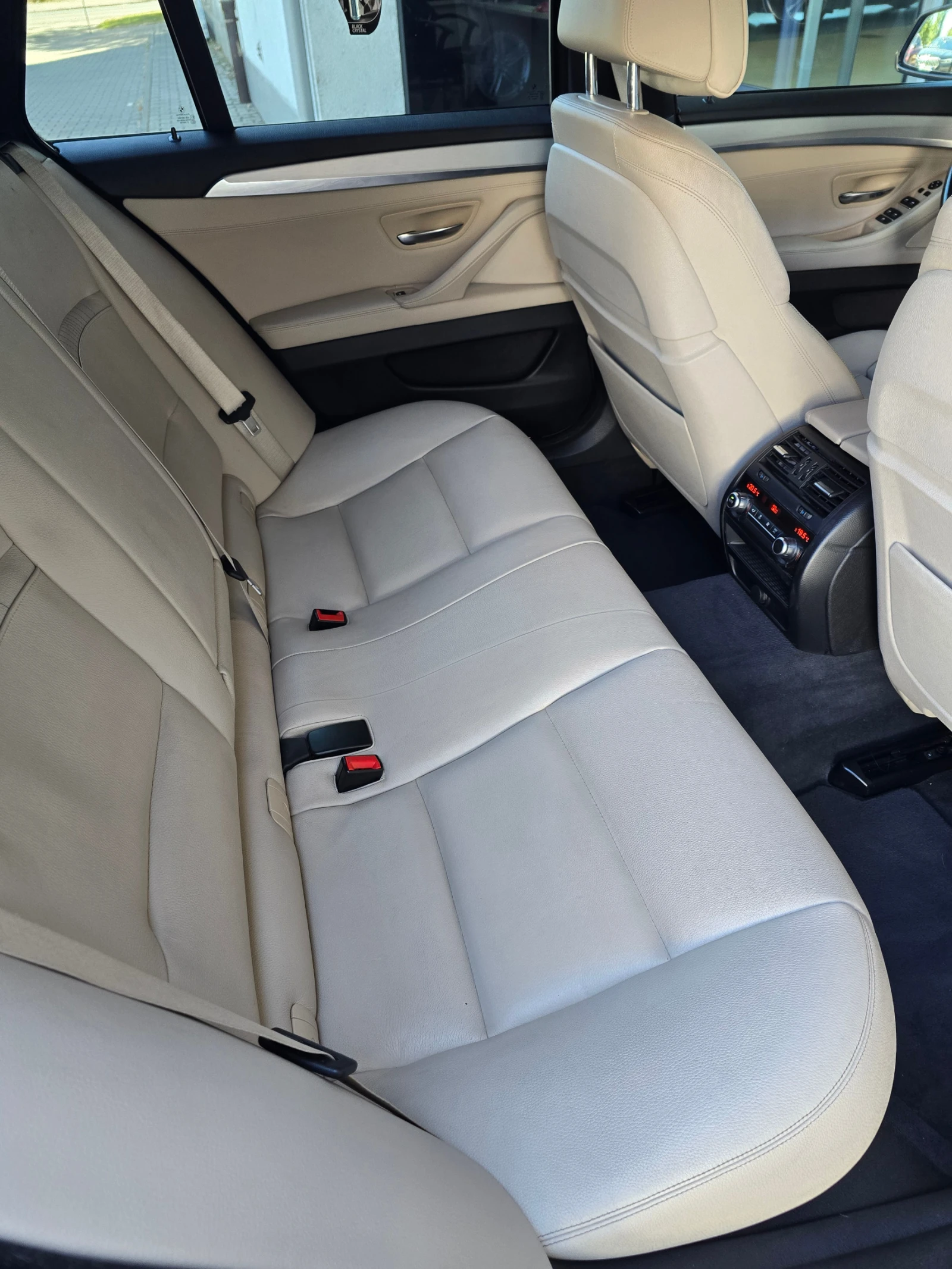 BMW 530 d xDrive Touring Facelift M Paket N1 - изображение 10